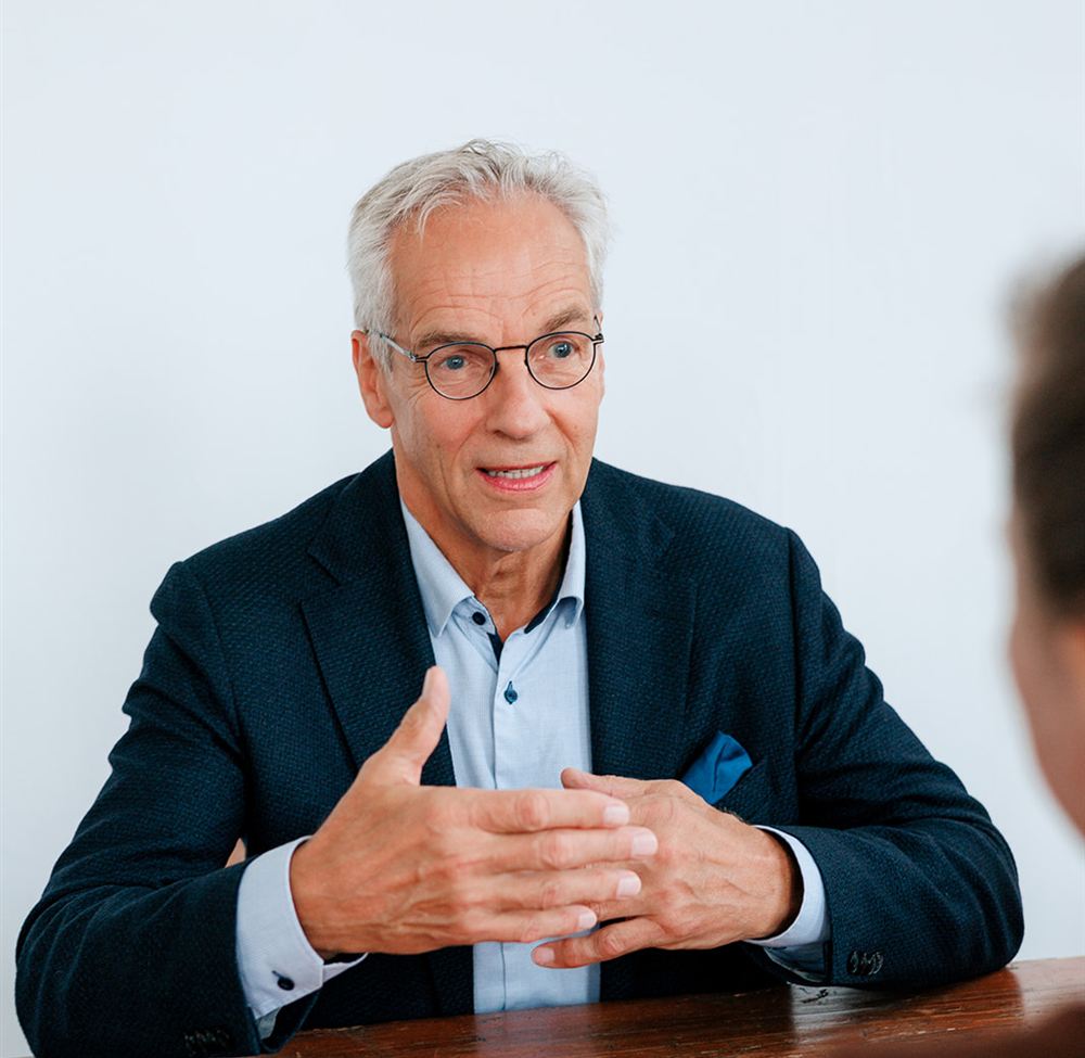 Robert Wenner im Beratungsgespräch